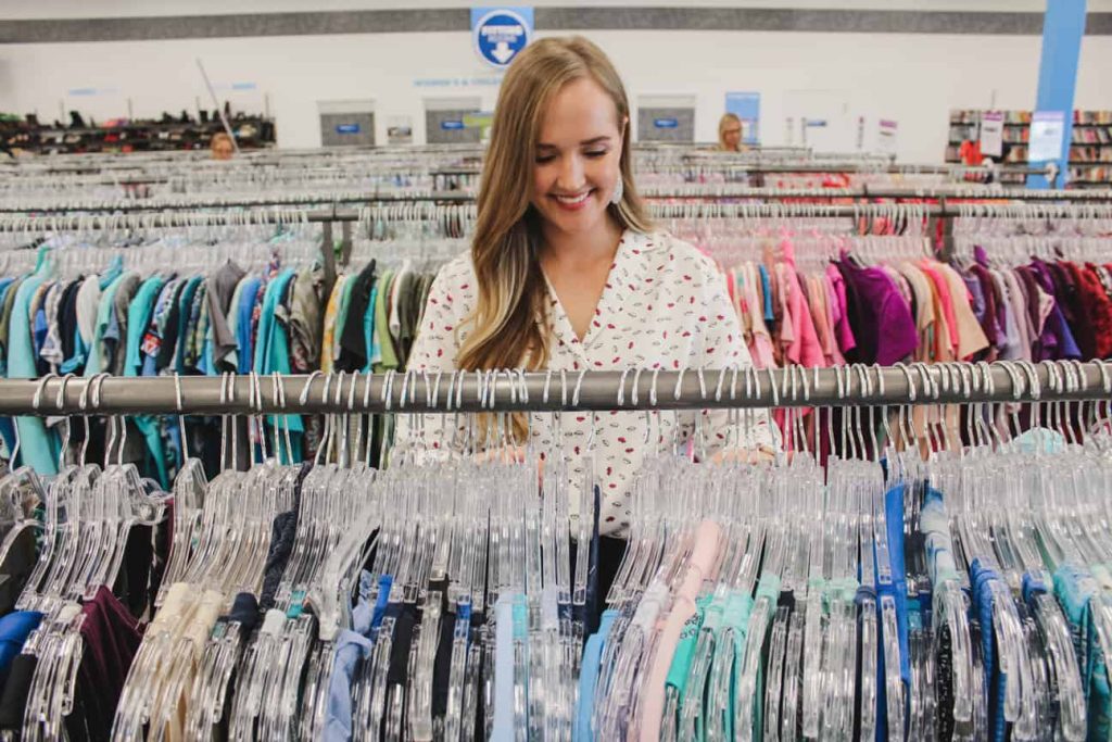 Goodwill AZ | Women clothing shopping